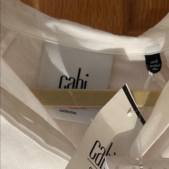 NWT CAbi Vacation ShirtWhite Blouse Medium - Picture 6 of 8